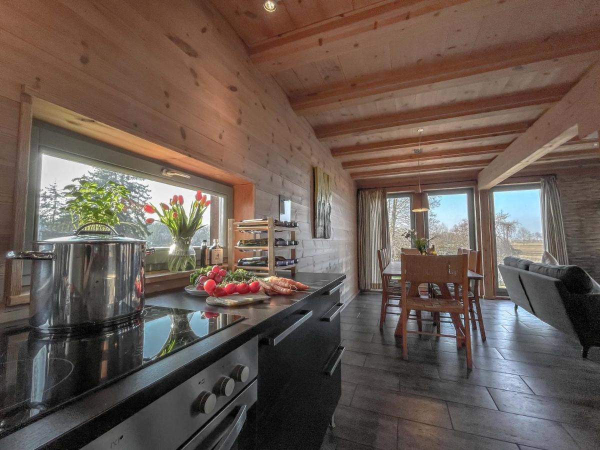 Traumhaff Kuestenchalets - Einzigartige Chalets An Der Ostsee. Ganz Aus Laerchenholz Mit Kamin Und Sauna Vogelsang-Warsin Ngoại thất bức ảnh