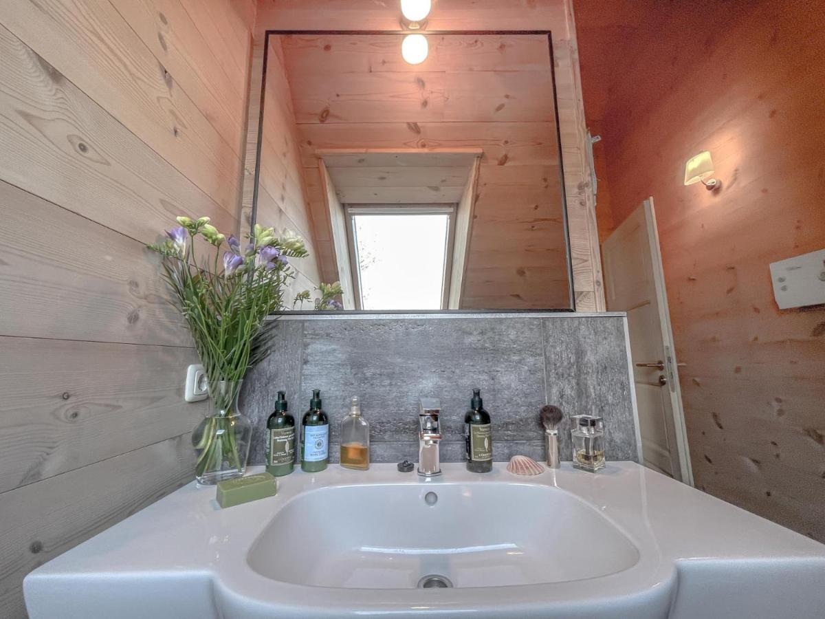 Traumhaff Kuestenchalets - Einzigartige Chalets An Der Ostsee. Ganz Aus Laerchenholz Mit Kamin Und Sauna Vogelsang-Warsin Ngoại thất bức ảnh