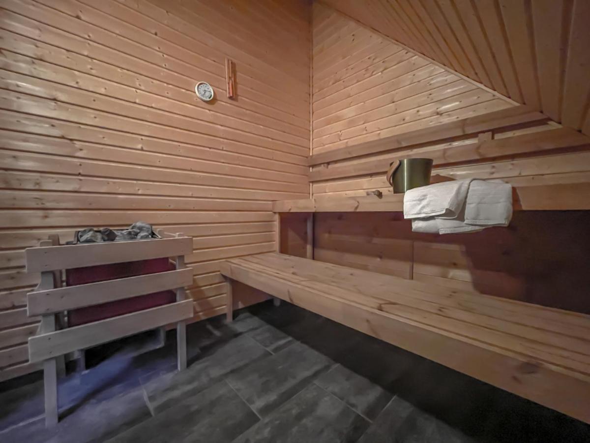 Traumhaff Kuestenchalets - Einzigartige Chalets An Der Ostsee. Ganz Aus Laerchenholz Mit Kamin Und Sauna Vogelsang-Warsin Ngoại thất bức ảnh