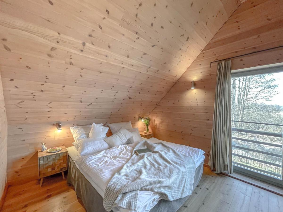 Traumhaff Kuestenchalets - Einzigartige Chalets An Der Ostsee. Ganz Aus Laerchenholz Mit Kamin Und Sauna Vogelsang-Warsin Ngoại thất bức ảnh