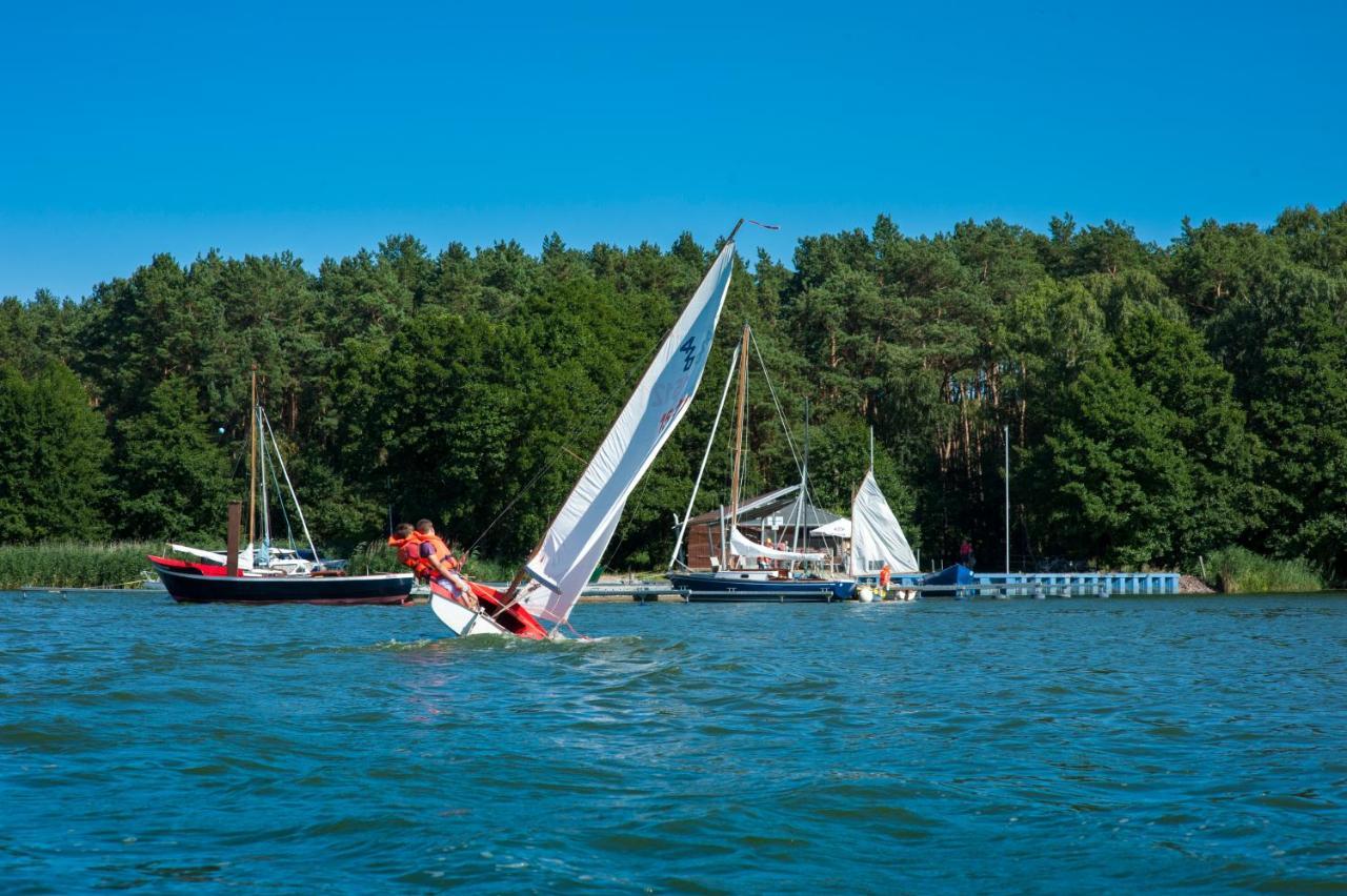 Traumhaff Kuestenchalets - Einzigartige Chalets An Der Ostsee. Ganz Aus Laerchenholz Mit Kamin Und Sauna Vogelsang-Warsin Ngoại thất bức ảnh