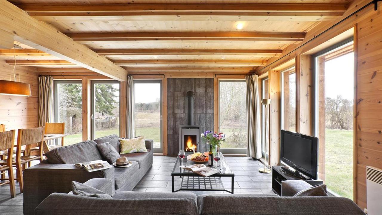 Traumhaff Kuestenchalets - Einzigartige Chalets An Der Ostsee. Ganz Aus Laerchenholz Mit Kamin Und Sauna Vogelsang-Warsin Ngoại thất bức ảnh